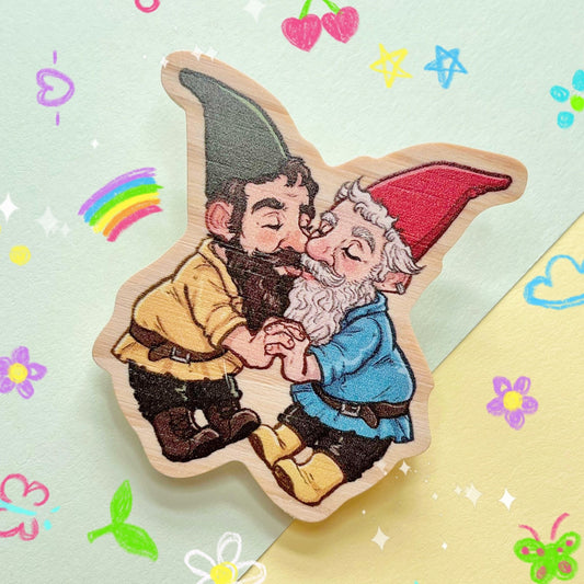 Gnomes In Love | Wooden Pin