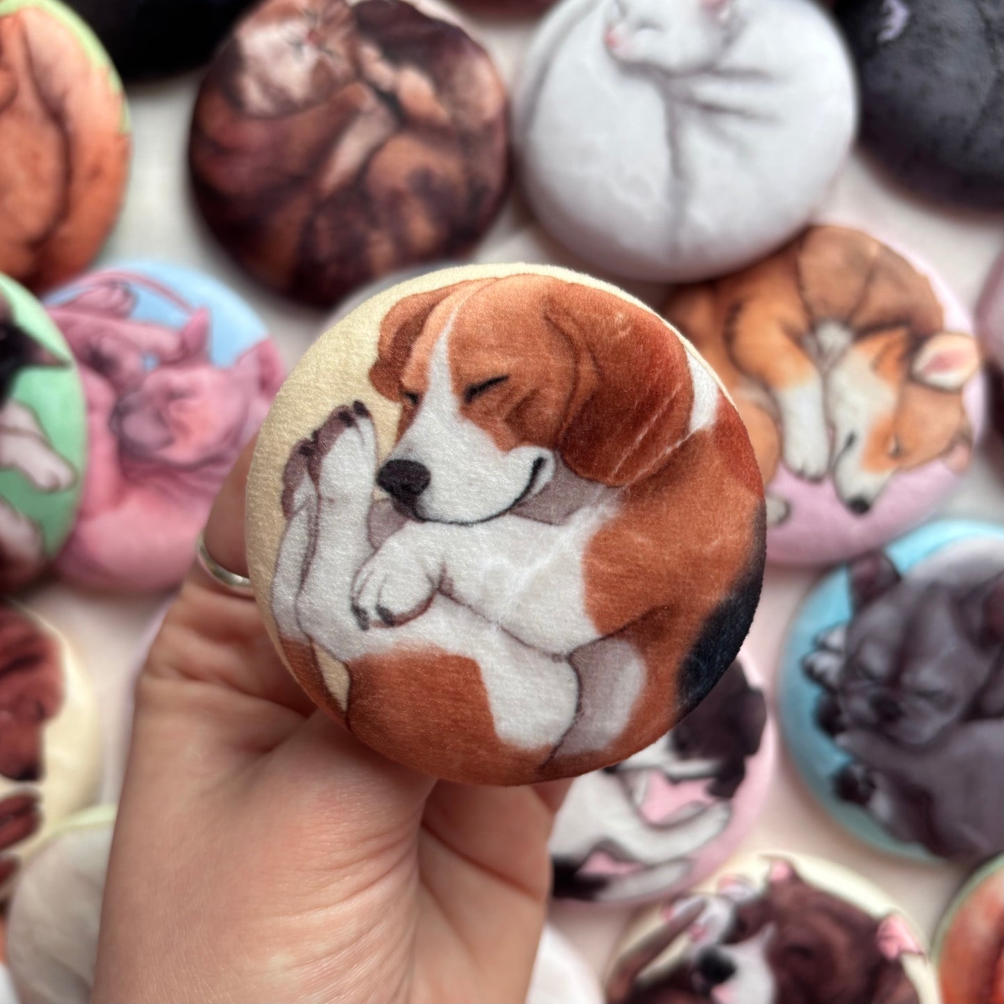 Paws & Dreams Plush Pin | Beagle