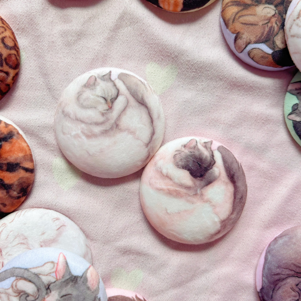 Paws & Dreams Plush Pin | Birman